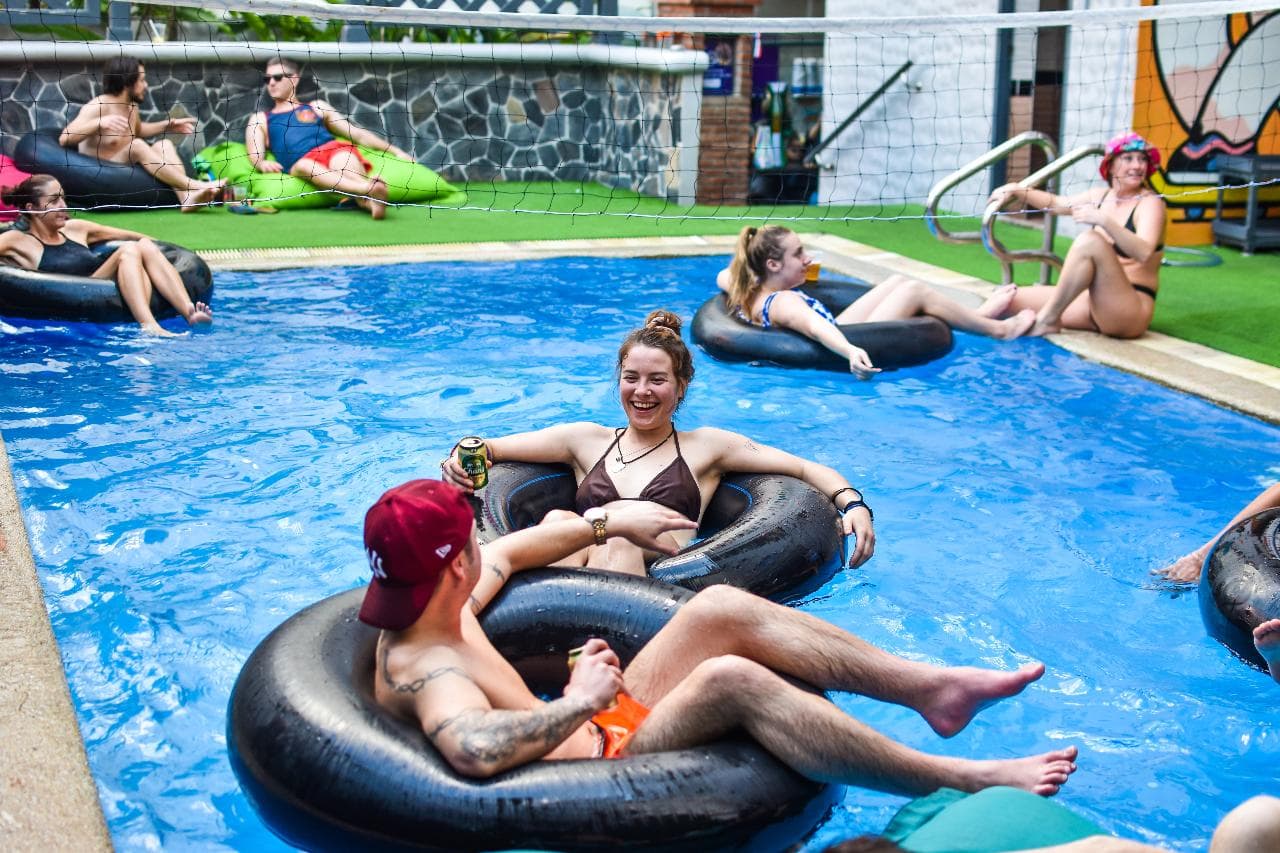 Pool Party & Ladies Night Karaoke — photo 3
