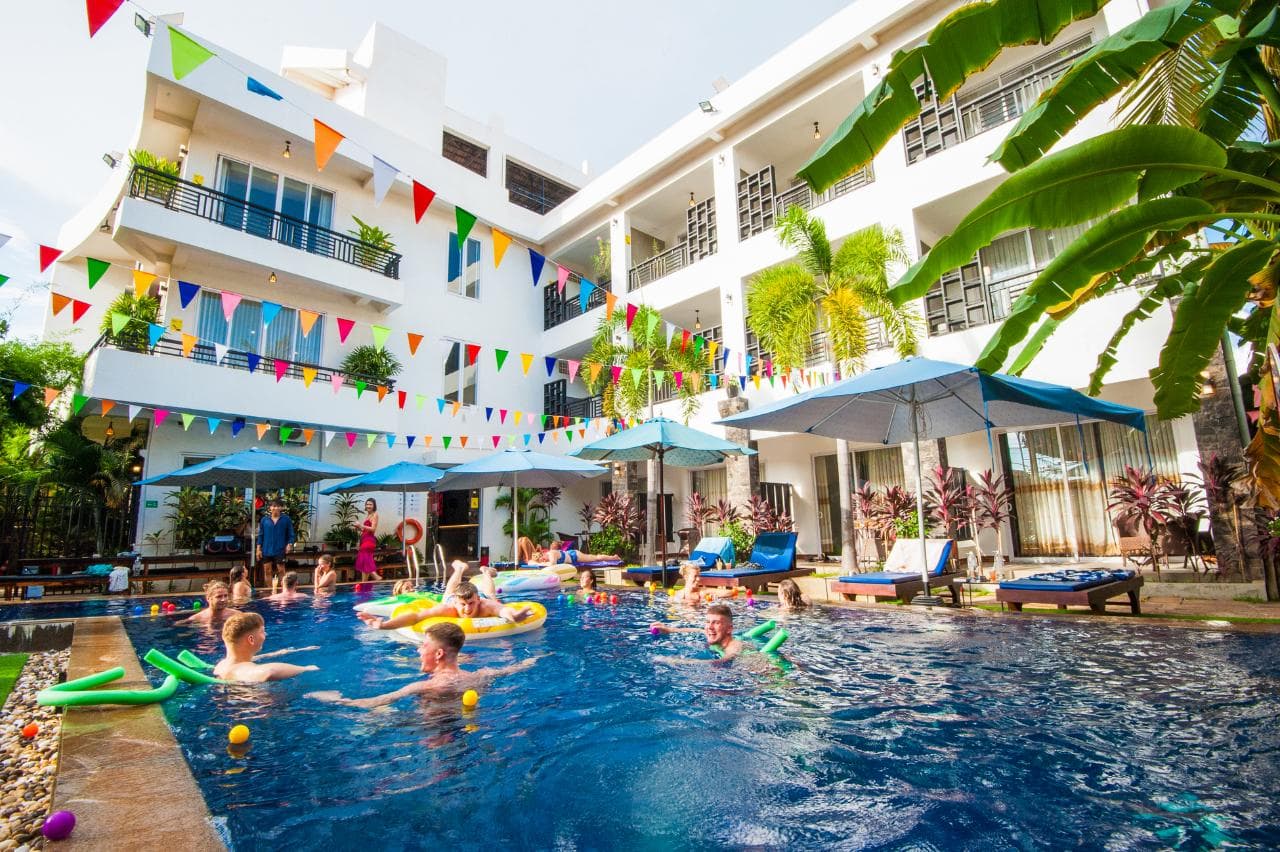 The Mad Package - Koh Rong to Siem Reap 3 day package — photo 2