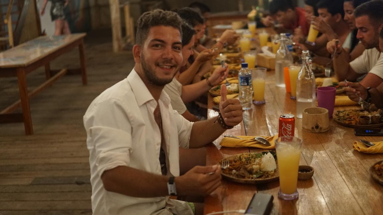 BBQ and Free Flow Dinner (Gili - T) — photo 3